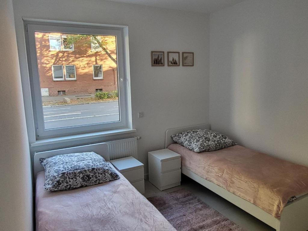 Monteurzimmer Mit Zwei Einzelnen Betten In Einer 3Zi Wohnung Mit Kuche Und Bad Osnabrück Eksteriør bilde